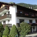 Appartements Am Stein Apartment *