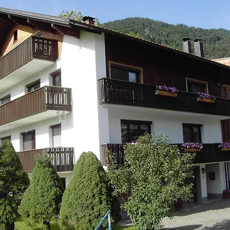 Appartements Am Stein Apartman *